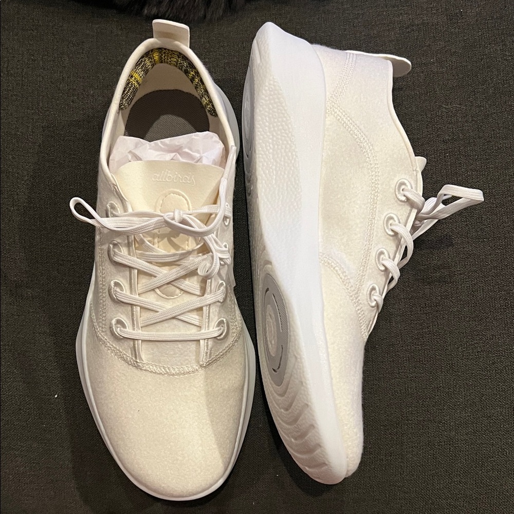 Allbirds Women’s Superlight Wool Runner in Natural White - NWT size 9